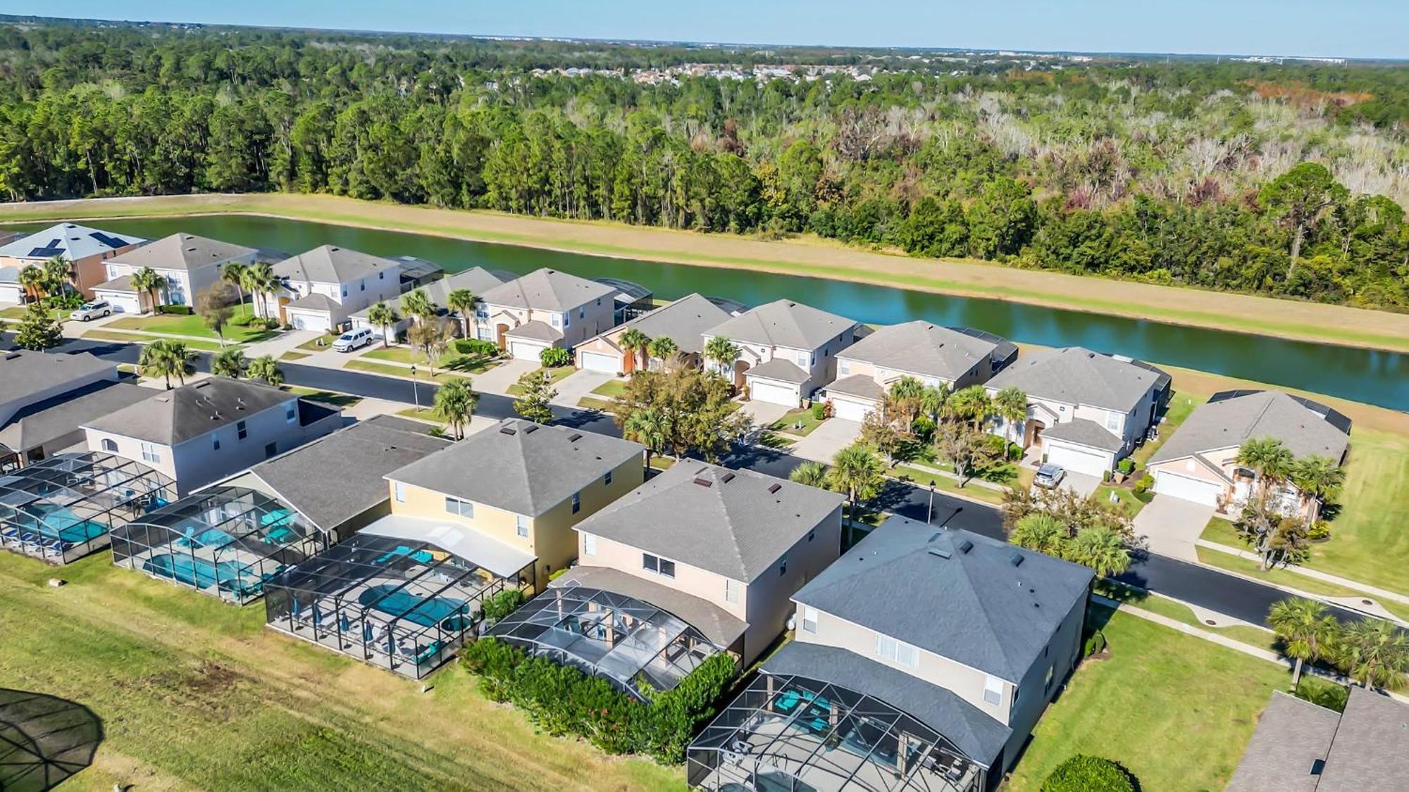 Emerald Island 6 Bedroom 4 Bathroom Luxury Kissimmee